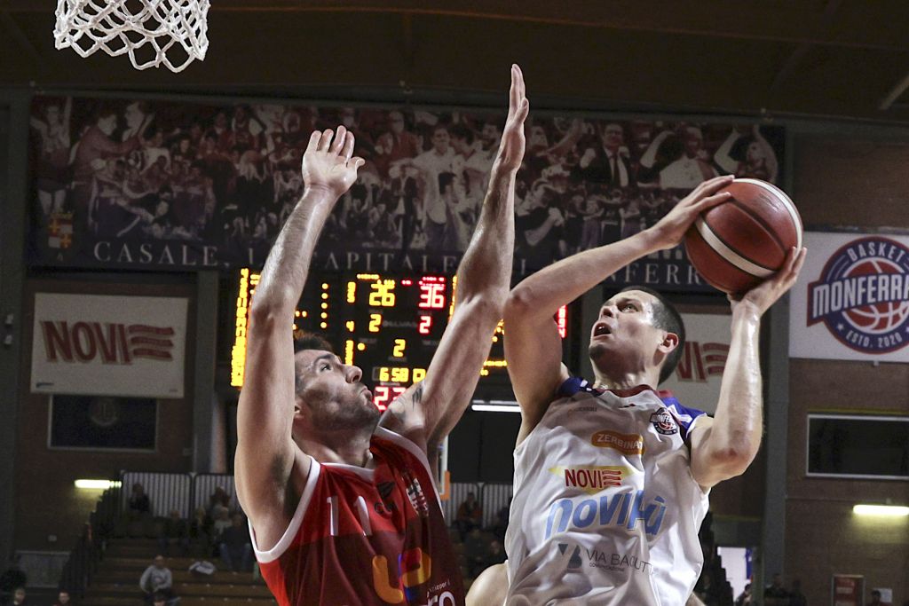 Vince Omegna 81-78, ma la Novipiù esce dal derby a testa altissima